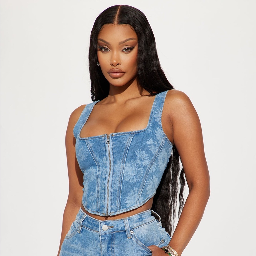 Fashion Nova Daisy Chain Corset Top